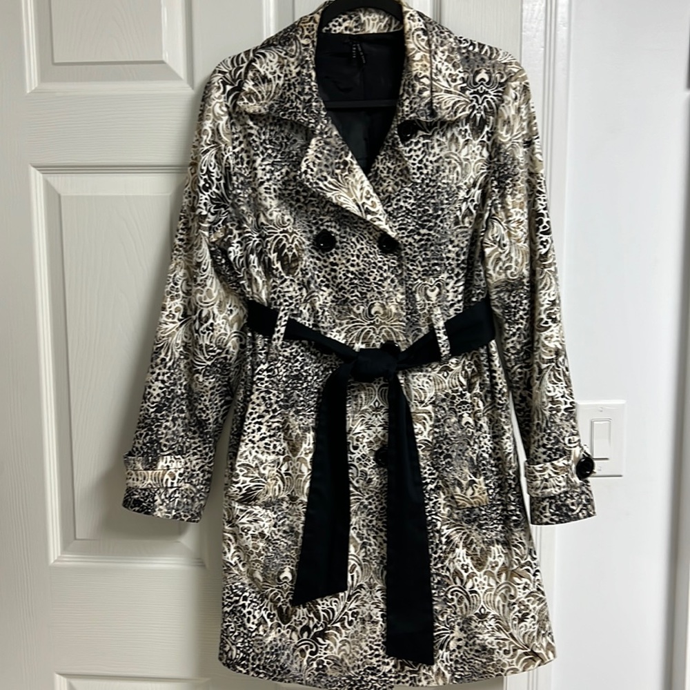 Lapis coat